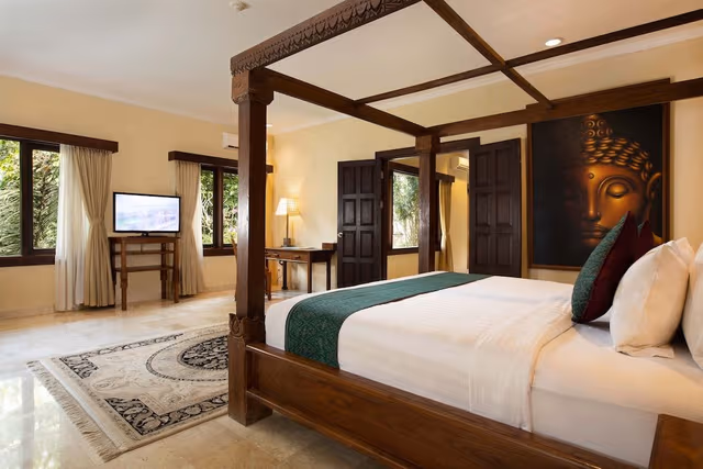 One Bedroom Jungle Suite