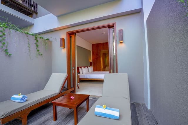 Cabana With Plunge Pool
