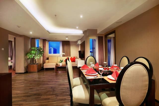 ASTON Suite