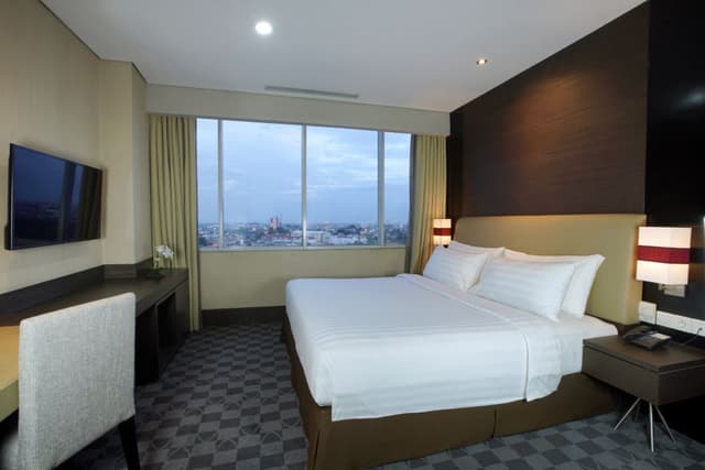 Executive Suite
