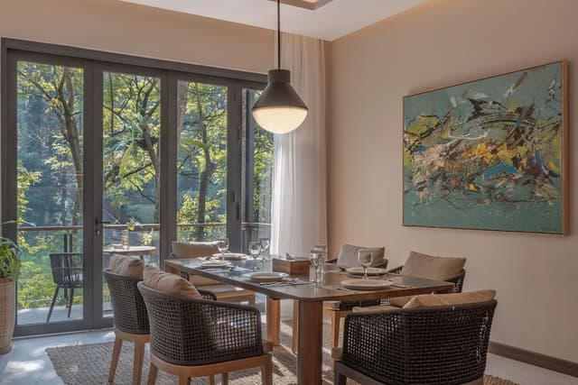 5 Bedrooms Ingrida Residence
