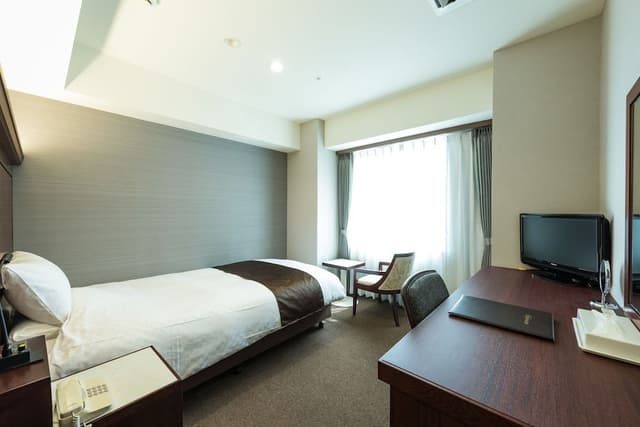 Semi-double Room