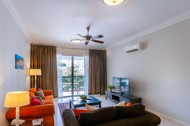 Suite, 3 Bedrooms