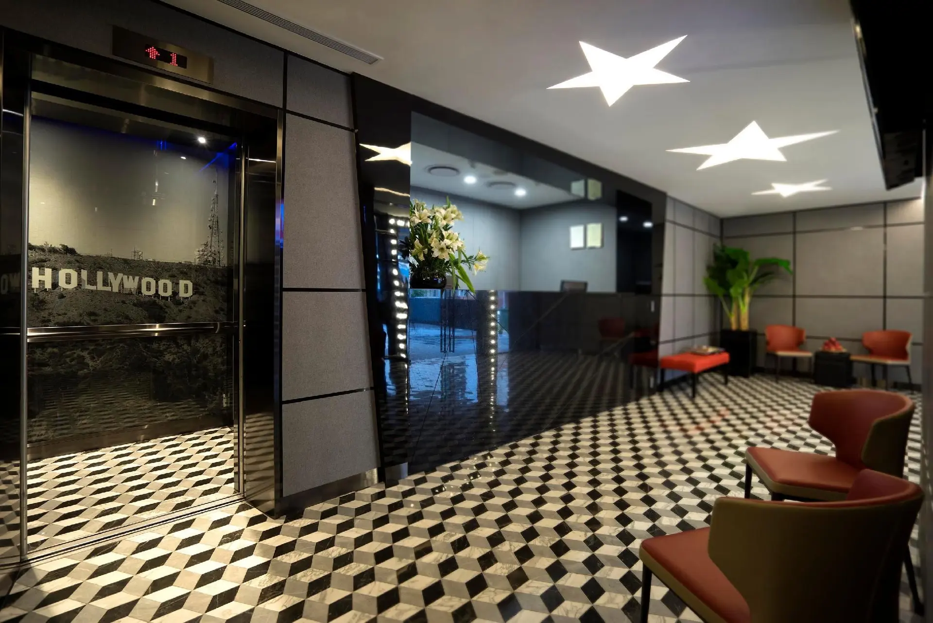 Hotel 81 Premier Hollywood Hotel 81 Premier Hollywood