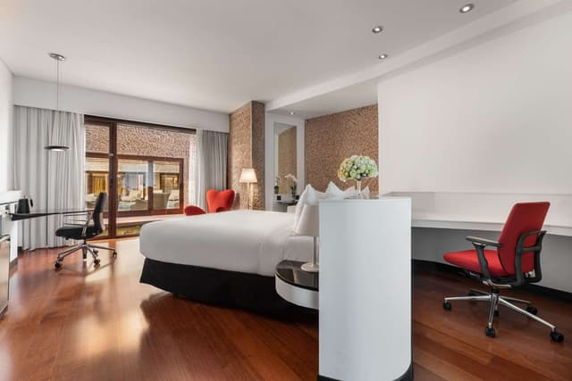 KING RELAXATION ROOM
