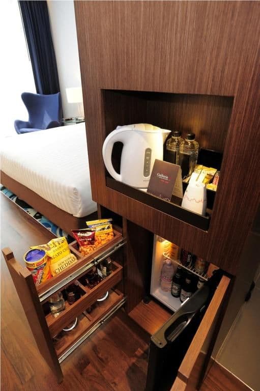 Deluxe Chill Room