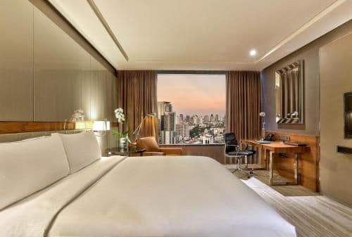 King Accessible Deluxe Room