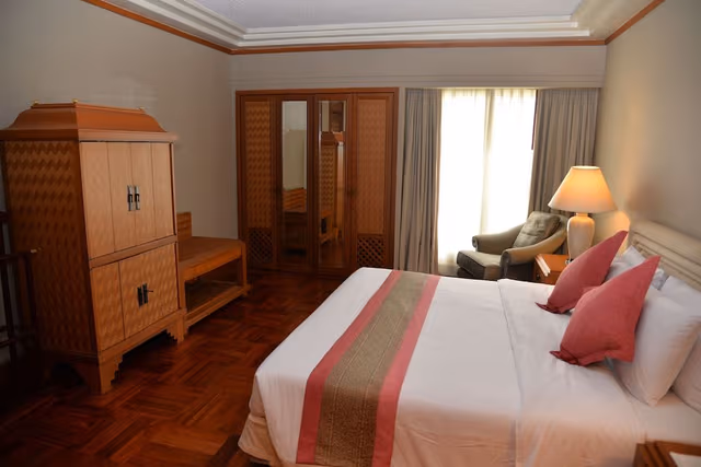 Junior Suite, 1 Bedroom, Bathtub