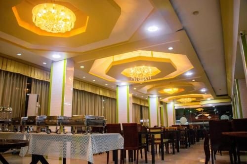 วิซิทติ้ง คาร์ด โฮเทล แอนด์ รีสอร์ต (Visiting Card Hotel & Resort)2