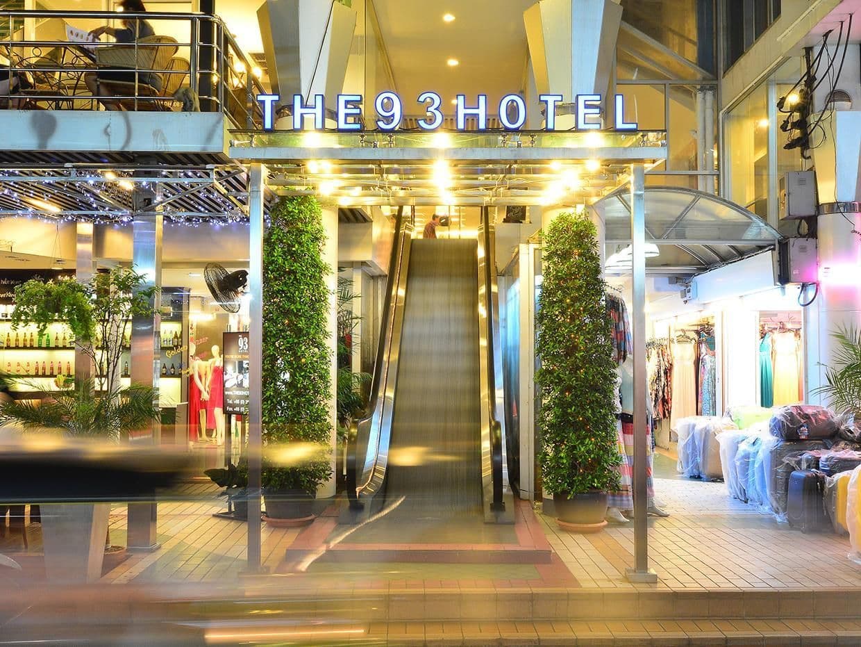 เดอะ 93 โฮเต็ล เดอะ 93 โฮเต็ล