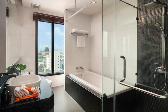 Firefly Two-Bedroom Suite