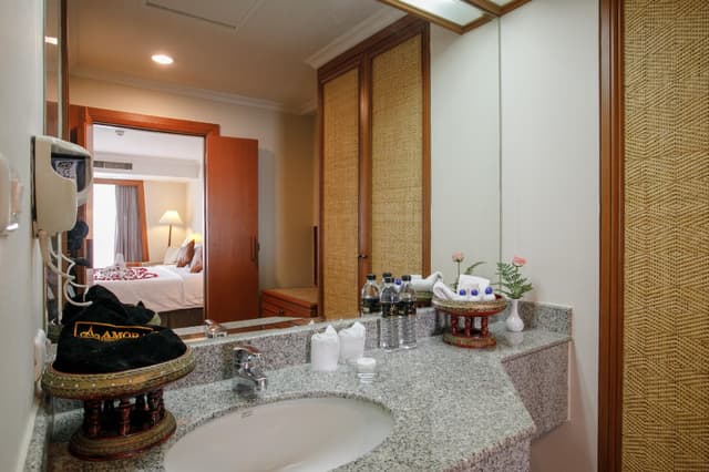 1 Bedroom Suite