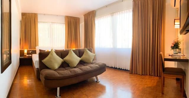 Deluxe Double Bed