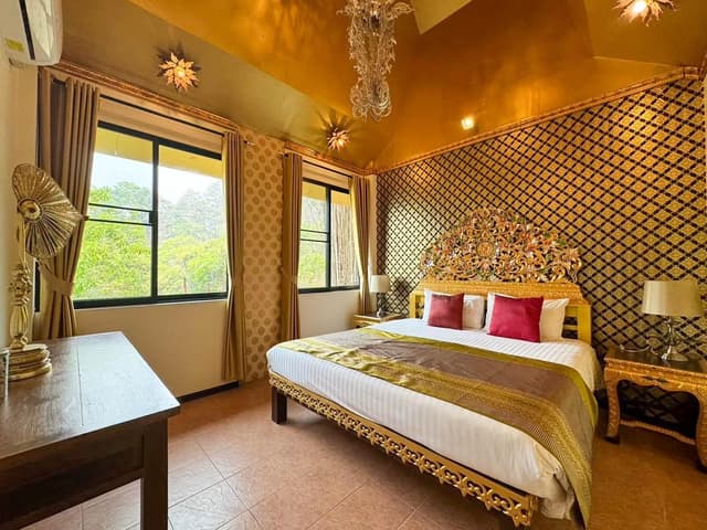 JUNIOR SUITE ONE BEDROOM