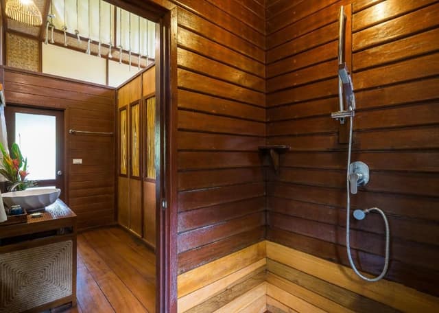 Floating Villa Include Half board (Dinner, Breakfast) (includ Boat Transfer Round Trip ), Mon Dances and a boat transfer to visit Mon Village