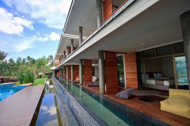 Deluxe Oceanfront