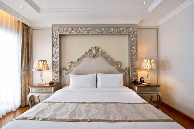 Superior Room, Jetted Tub, City View