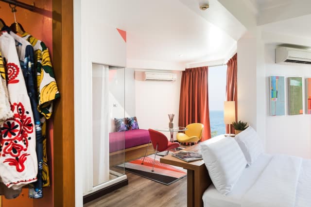 Deluxe Sea View