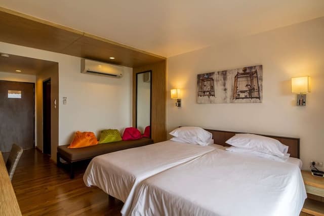 Deluxe Room, 1 King Bed, Non Smoking, Ocean View