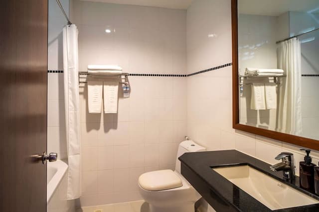 Deluxe Room, 1 King Bed, Non Smoking, Ocean View