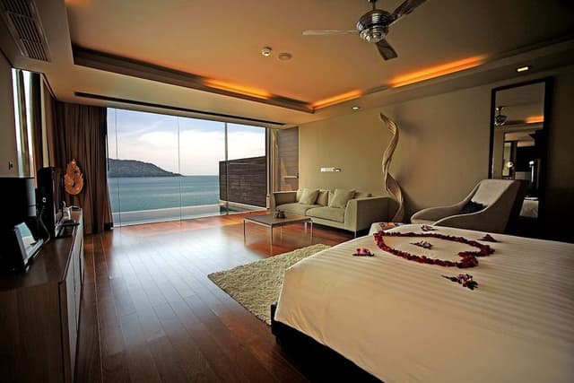 Grand Private Pool Suite