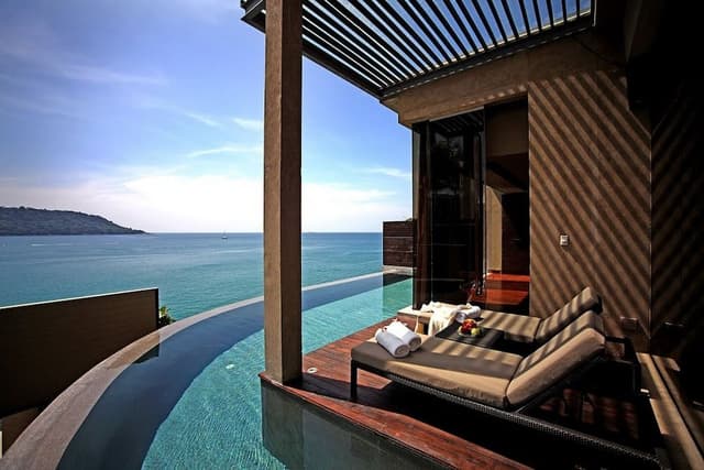 Grand Private Pool Suite