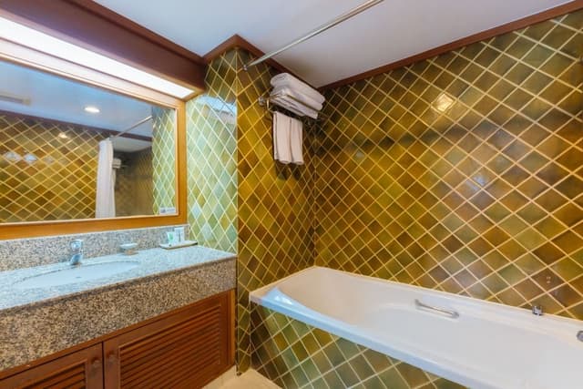 Junior Suite with Pool View