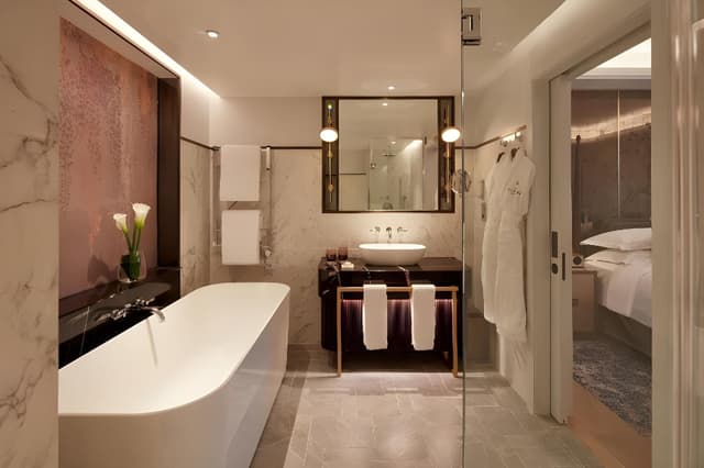 Mayfair Suite