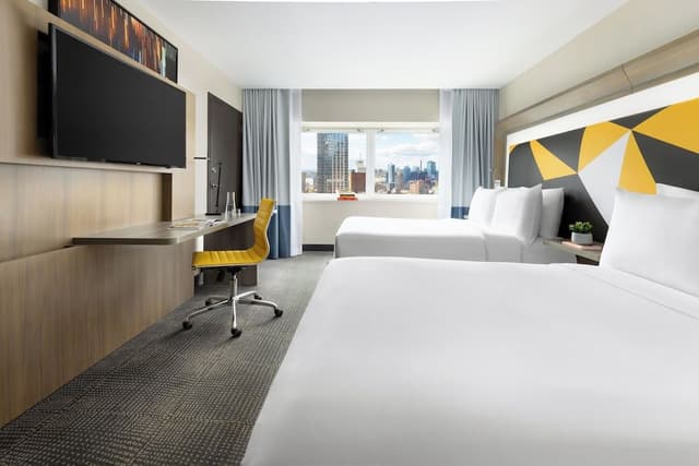 Superior Room, 2 Double Beds (Hudson River View)