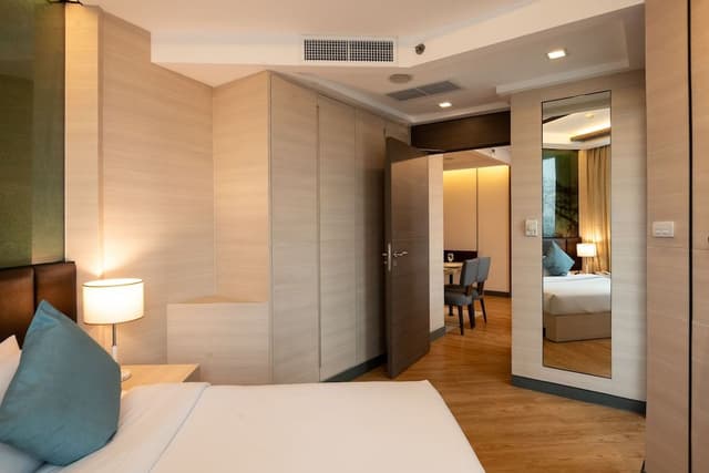 Sky Bay Suite
