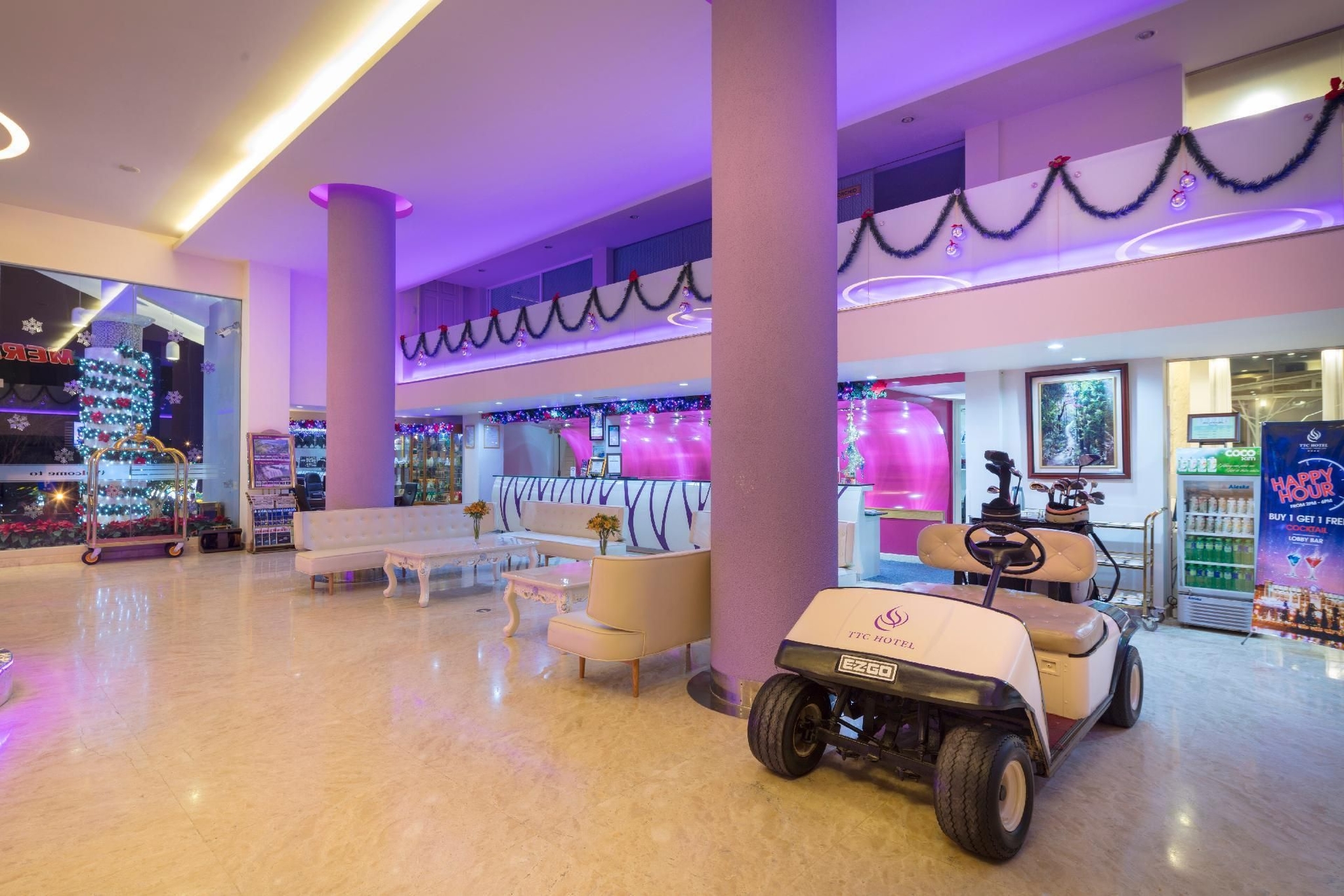 ทีทีซี โฮเต็ล ง็อกลาน (TTC Hotel Ngoc Lan)0