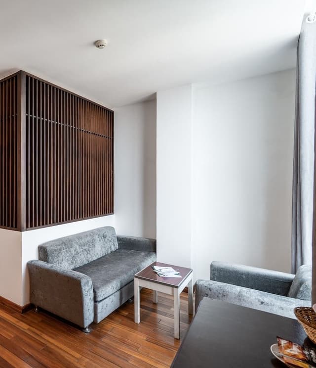 Studio Suite, City View