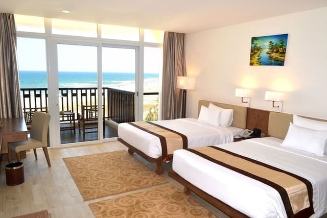 Premium Deluxe Double Room with Balcony - Ocean View