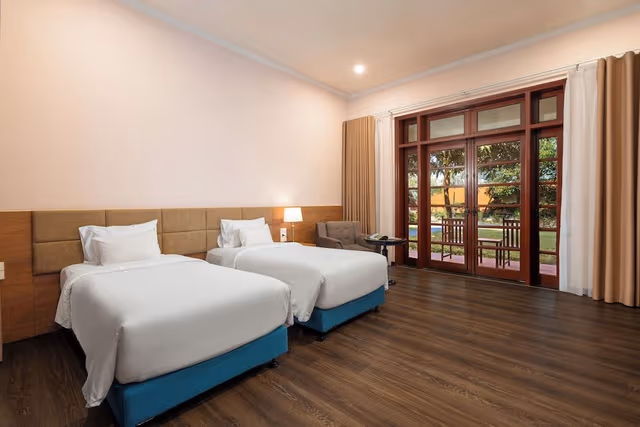 Promenade Twin Room