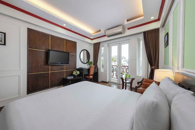 Premier Room