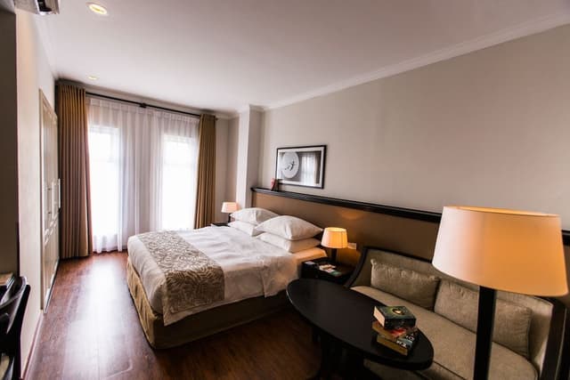 Alcove Suite