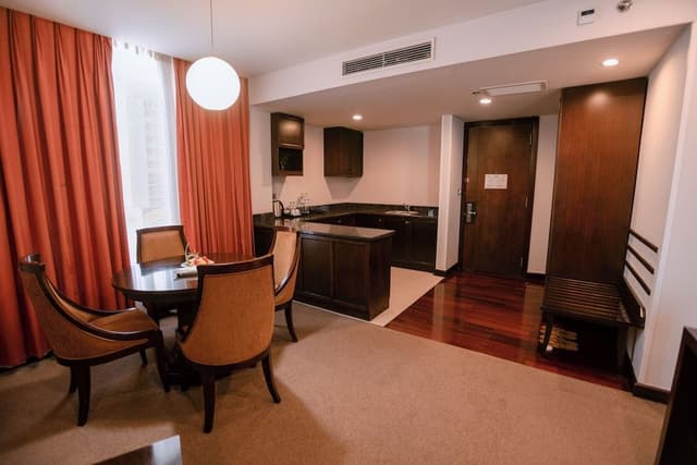 Executive Suite