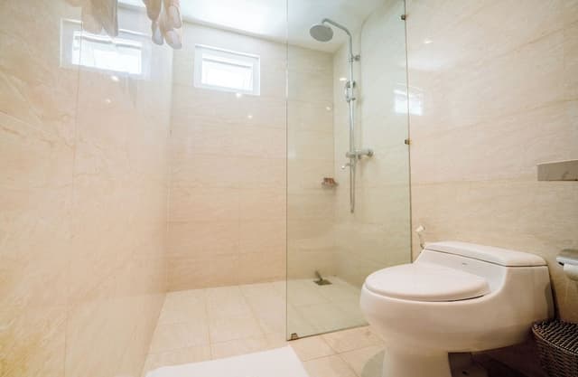 Deluxe Triple Room, City View