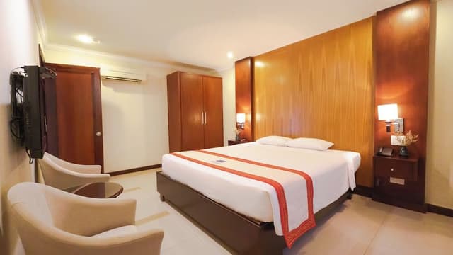 Deluxe Suite