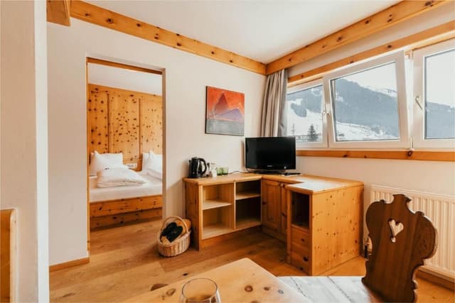 Happy Suite with 2 Rooms