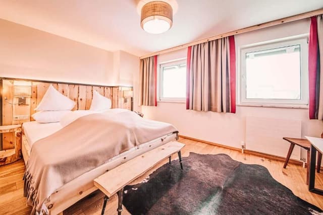 Standard Room Pine