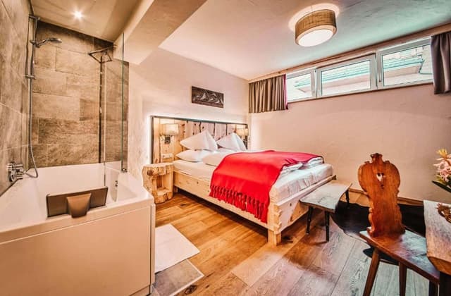 Standard Room Pine