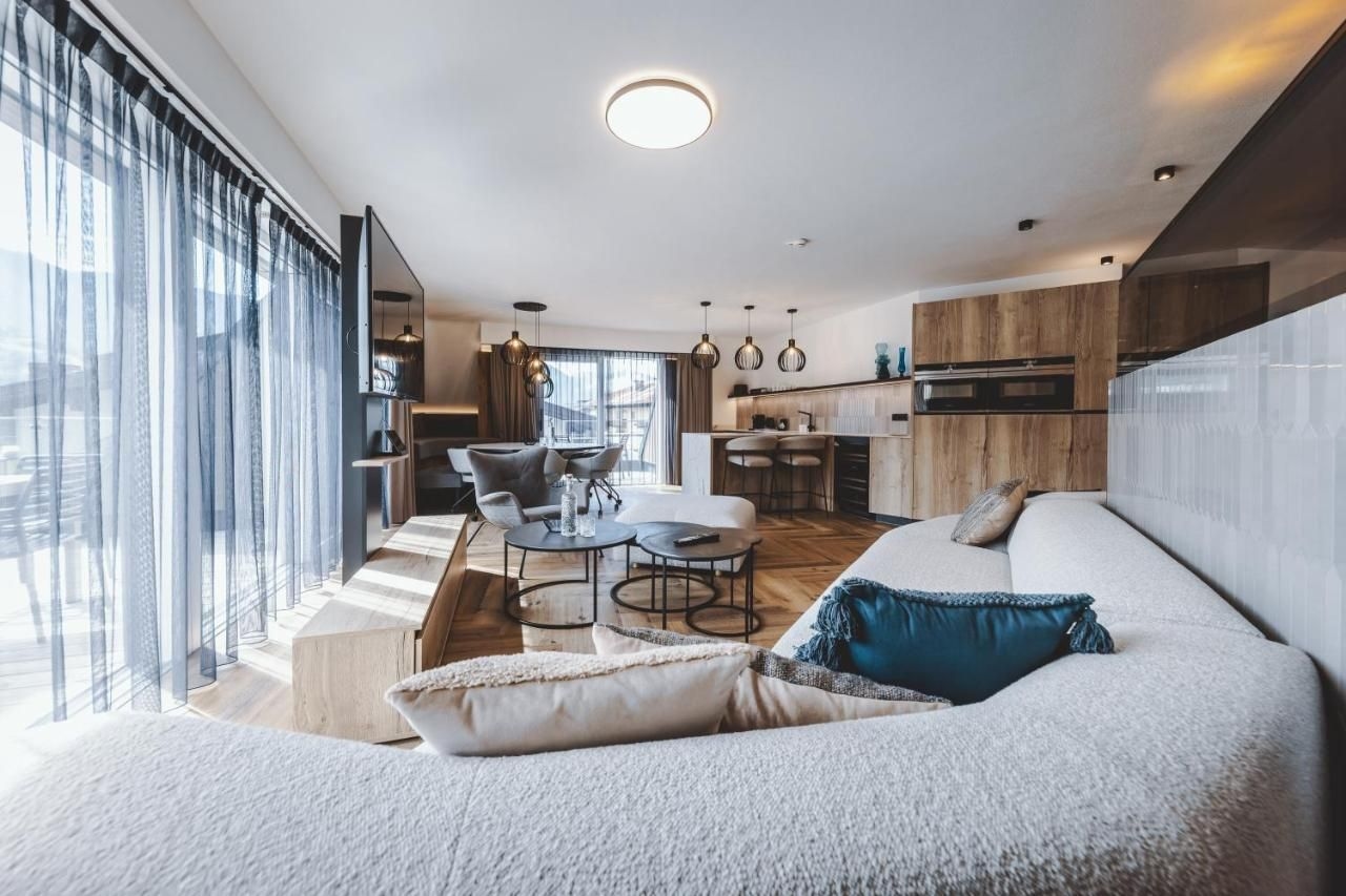 Living Max Hotel3