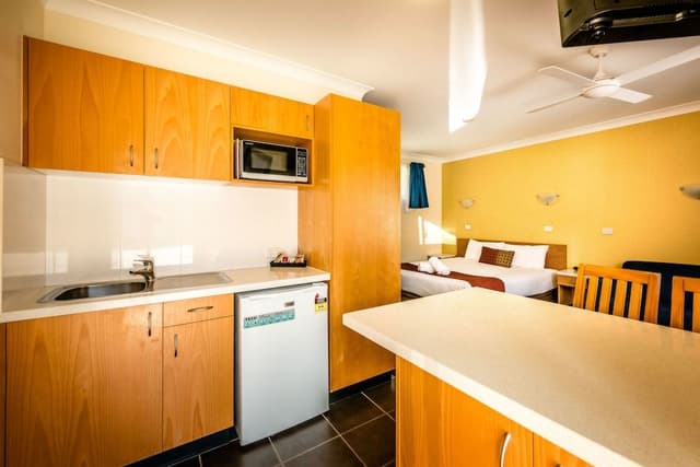 Deluxe Room, 1 King Bed