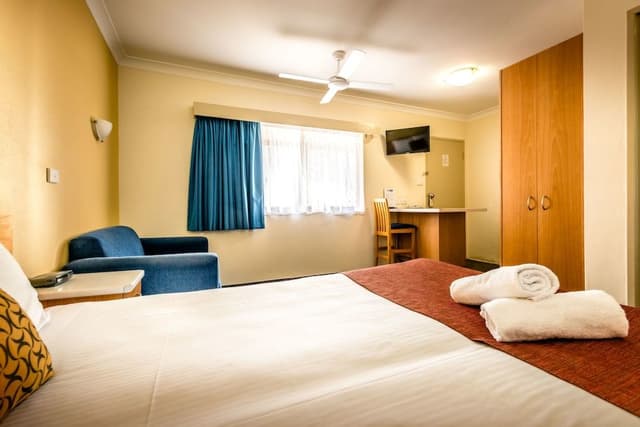 Deluxe Room, 1 King Bed