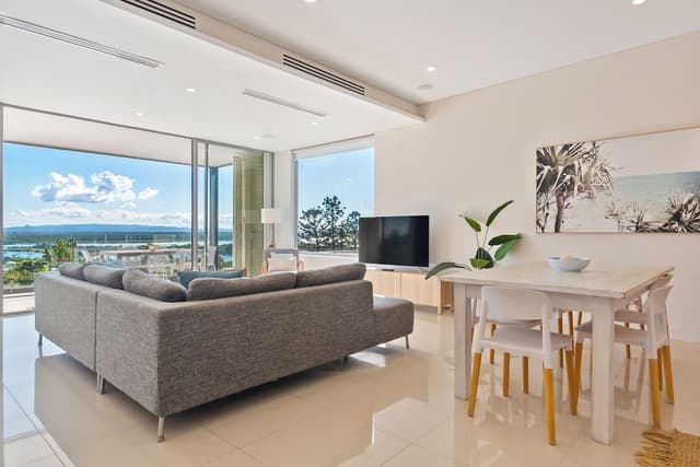 3 Bedroom Ocean View Penthouse