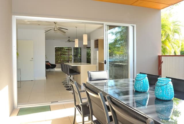 Two Bedroom Beach Home Apartment with Pool