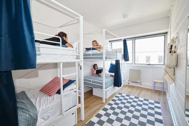 Entire 8 Bed Dorm