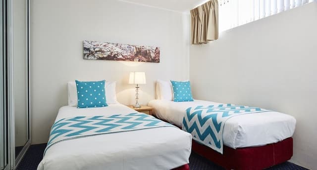 Two Bedroom Apartment with Queen + 2 Singles