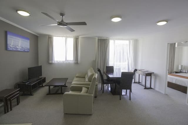 Two Bedroom Apartment (2 Queen Beds)